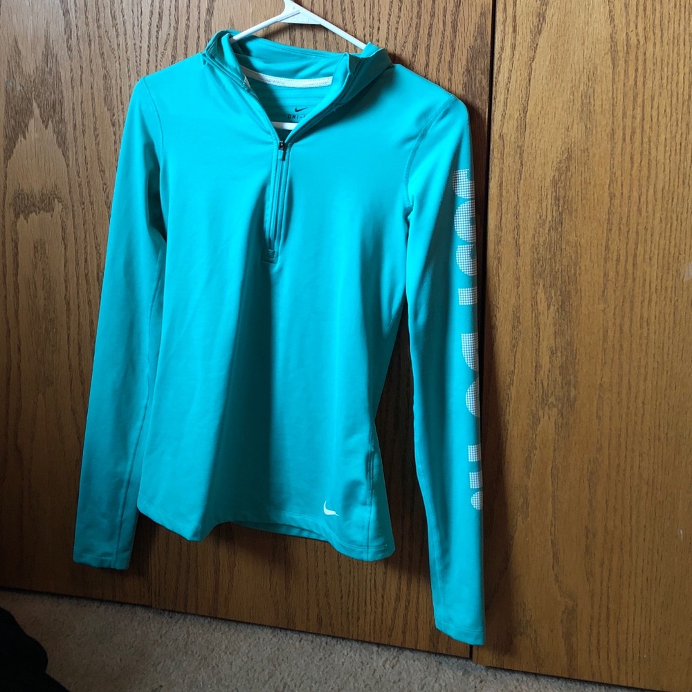 Nike pro top